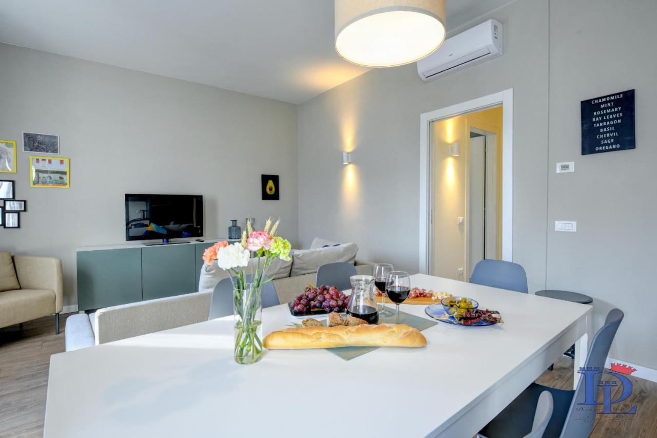 Desenzanoloft Official Partner Marriott Homes & Villas - Bacco Family Apartment Desenzano del Garda Exteriör bild