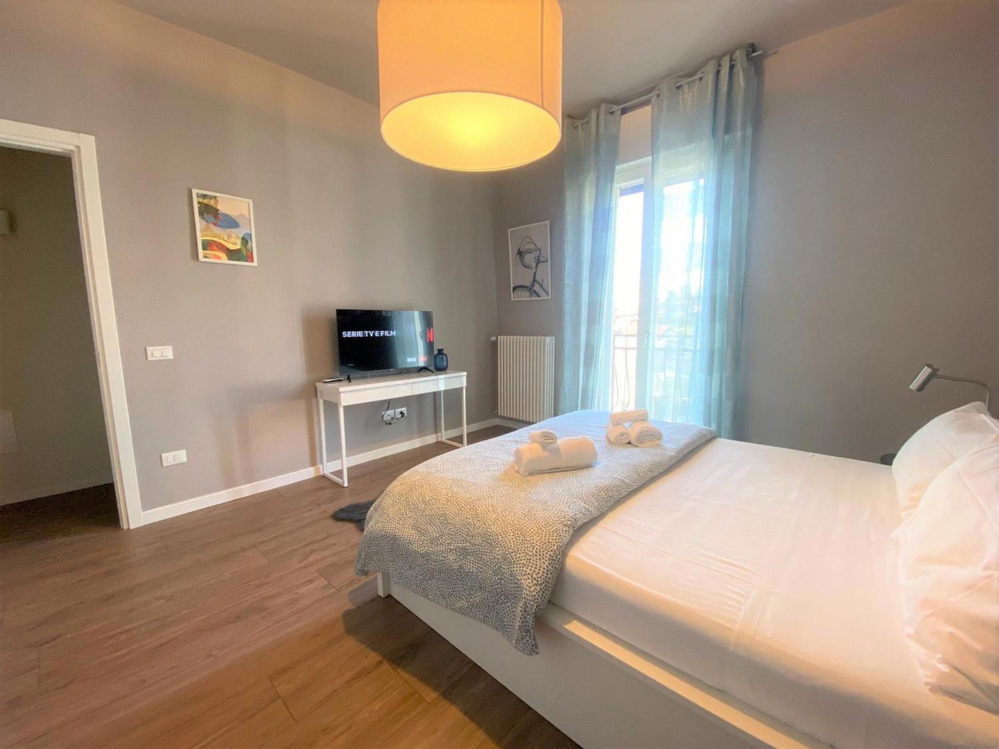 Desenzanoloft Official Partner Marriott Homes & Villas - Bacco Family Apartment Desenzano del Garda Exteriör bild
