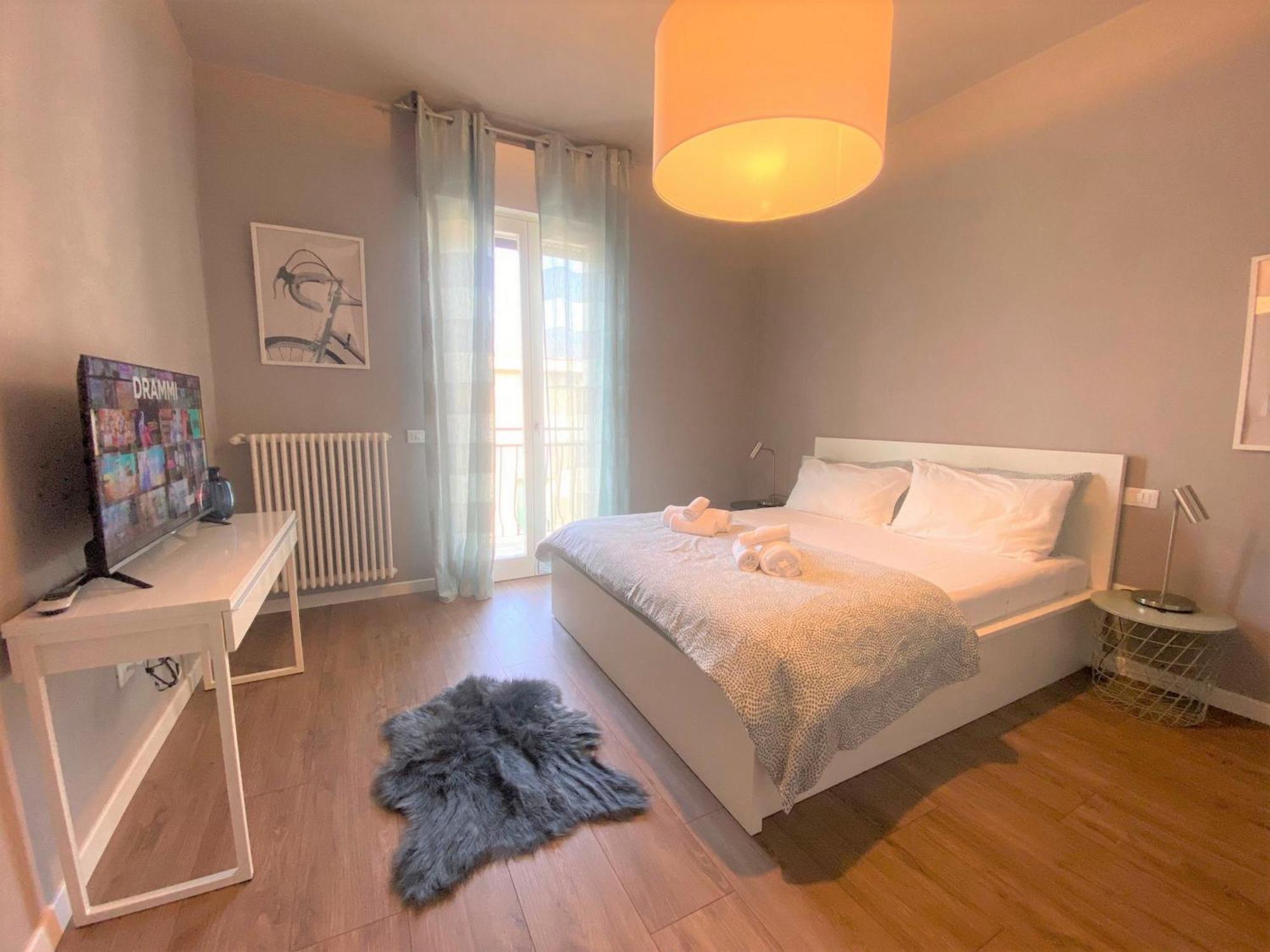 Desenzanoloft Official Partner Marriott Homes & Villas - Bacco Family Apartment Desenzano del Garda Exteriör bild
